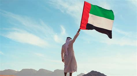 أروع الآيات عن الإمارات في يوم العلم أروع الآيات عن الإمارات في يوم العلم