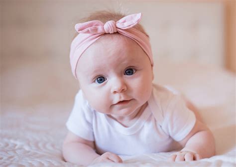 أسماء بنات بحرف R ومعانيها أسماء بنات بحرف R ومعانيها