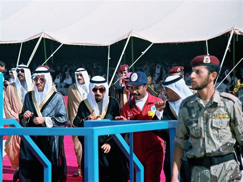 إلى متى استمرت عملية إطفاء الآبار التي أحرقها الغزو العراقي للكويت