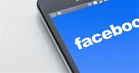اكتشف البريد الإلكتروني على Facebook الذي تم اختراقه