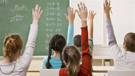 الأطفال الأذكياء لديهم بنية أكبر من الأطفال ذوي الذكاء المتوسط ​​أو المنخفض
