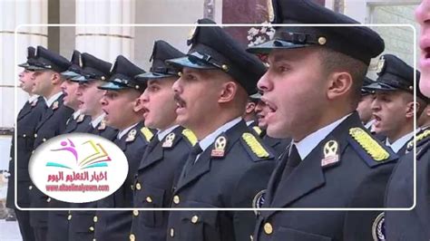الإجابة على سؤال حول قبول مجموعة جديدة من طلاب الثانوية والجامعات في مدرسة الشرطة
