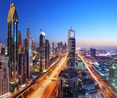 الإمارات تتوسط في المجالات السياحية والتجارية في العالم بين تداعيات ذلك؟ الإمارات تتوسط في المجالات السياحية والتجارية في العالم بين تداعيات ذلك؟