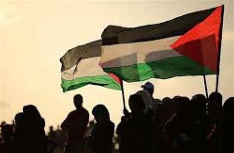 التأييد الدائم للقضية الفلسطينية ماديا ومعنويا في كافة المحافل الدولية