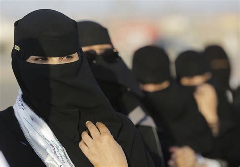 الخطوات التي يتخذها الأجنبي للزواج من سعودية الخطوات التي يتخذها الأجنبي للزواج من سعودية