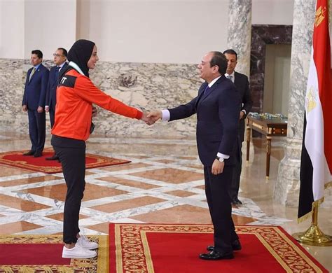 الرد على سؤال الرئيس السيسي يهنئ فريال أشرف بفوزها بالميدالية الذهبية في أولمبياد طوكيو
