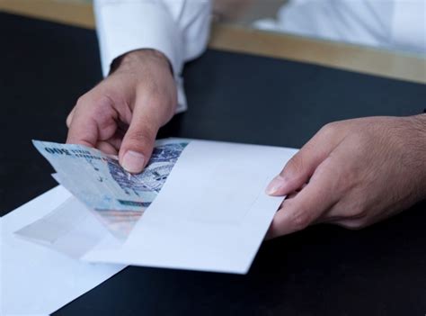 الشروط التي يجب استيفاؤها للتمكن من الحصول على مساعدة معطلة