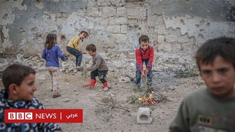 العرب يغنون والذين يفهمون الأطفال يشبهون الفتيات اللواتي يجلسن دائمًا بين العذارى، والعذارى يجلسن أيضًا وهن بلا حياة.