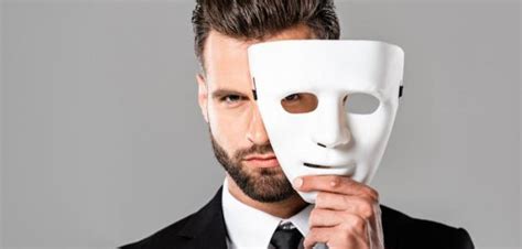 الغموض: ما هي أسماء الإخوة الذين سموا بأربعة أحرف؟