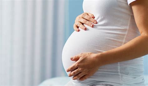 المعنى والتفسير عندما يرى المرء في حلم المرأة الحامل أن الباب قد أزيل من مكانه