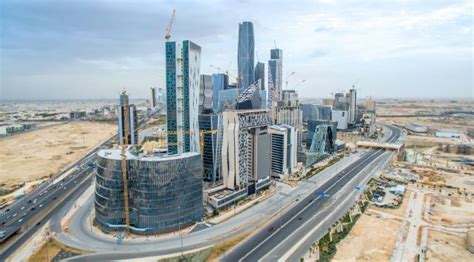 المكاتب والمؤسسات العقارية والمقاولات في المملكة العربية السعودية: