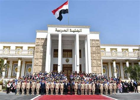 المواد المطلوبة في الأكاديميات العسكرية للخريجين 2024 |  نقطة