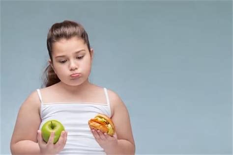 بالرغم من انتشار السمنة لدى البعض إلا أنهم يعانون من اعتلال صحي عام فما السبب؟ بالرغم من انتشار السمنة لدى البعض إلا أنهم يعانون من اعتلال صحي عام فما السبب؟