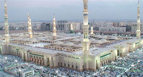 بيان موعد ظهور الإسلام وخوف جمهور المسلمين من بعض الكفار في المدينة المنورة على أنفسهم ومصالحهم، حتى أظهروا الإسلام، وهذا ما يميز الدعوة في المدينة المنورة. بيان موعد ظهور الإسلام وخوف جمهور المسلمين من بعض الكفار في المدينة المنورة على أنفسهم ومصالحهم، حتى أظهروا الإسلام، وهذا ما يميز الدعوة في المدينة المنورة.