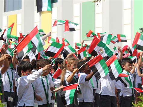 تعتبر أفكار التوزيع الخاصة بيوم العلم الإماراتي 2024 خاصة