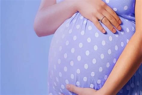 تفسير حلم الحمل لامرأة متزوجة لديها أطفال.