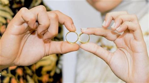 تفسير رؤية خطوبة امرأة متزوجة في المنام