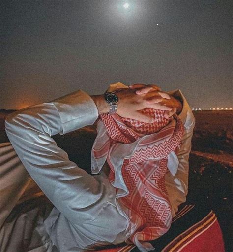 تفسير رؤية شماغ بدون إكليل في المنام لابن سيرين