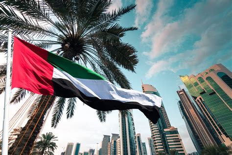 حقيقة أن العطلة الرسمية في دولة الإمارات العربية المتحدة يتم تغييرها إلى يومي السبت والأحد