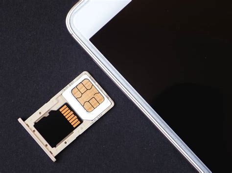 حماية بطاقة SIM الخاصة بك من هجمات SIMJACKER حماية بطاقة SIM الخاصة بك من هجمات SIMJACKER