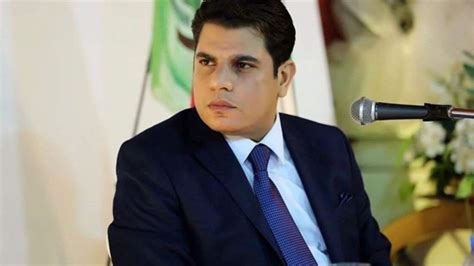 سالم زهران صحفي لبناني وصحفي ومحلل سياسي ومدير المركز الإعلامي. هو متزوج ولديه طفلان. كما أنه معروف بمعارضته للتطرف الديني، وخاصة الوهابية والإخوان المسلمين. يكتب حاليًا في جريدة الجمهورية وعمل سابقًا في صحيفتي السفير والبنا. سالم زهران صحفي لبناني وصحفي ومحلل سياسي ومدير المركز الإعلامي. هو متزوج ولديه طفلان. كما أنه معروف بمعارضته للتطرف الديني، وخاصة الوهابية والإخوان المسلمين. يكتب حاليًا في جريدة الجمهورية وعمل سابقًا في صحيفتي السفير والبنا.