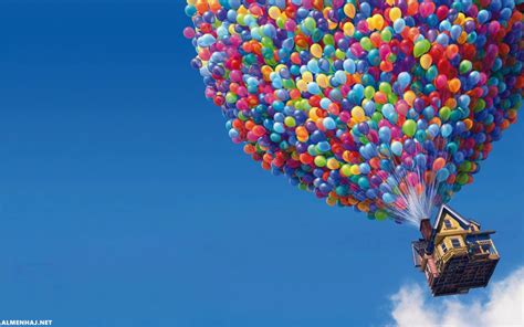 سبب ارتفاع بالون الهيليوم في الهواء هو أن كثافة الهيليوم أكبر من كثافة الهواء