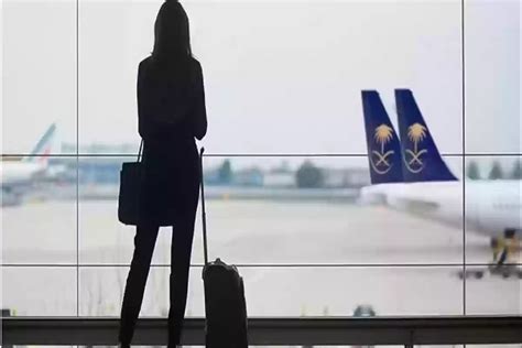 طلب من وزارة الداخلية للحصول على تصريح الانتقال في دبي
