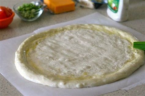 عجينة بيتزا ناعمة ولذيذة