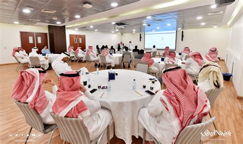 في أوائل نوفمبر 2024، أطلقت غرفة الرياض خدمات المصادقة الإلكترونية “بوابة أعمالي”، والتي تتيح للعملاء إتمام المعاملات إلكترونيًا من منشآتهم، بما في ذلك التوثيق، لتوفير الوقت والجهد على المشتركين من خلال خدمات إلكترونية سريعة وآمنة.
