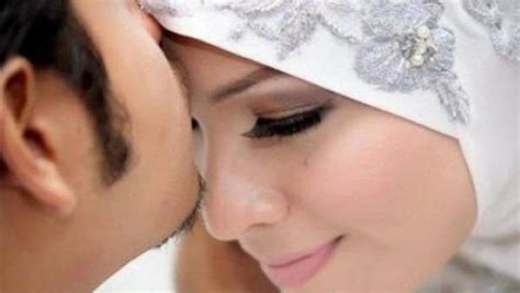 قرار تقبيل المرأة على الفم في نهار رمضان والتبرع بالسائل المنوي قرار تقبيل المرأة على الفم في نهار رمضان والتبرع بالسائل المنوي