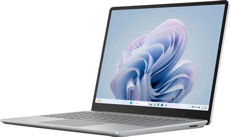 كمبيوتر محمول Microsoft Surface Go