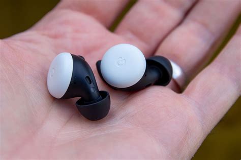 كيف أتحكم في سلسلة Google Pixel Buds A؟