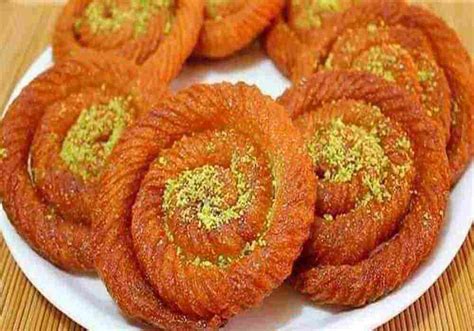 كيفية صنع الحلويات بسهولة وسرعة وبتكلفة زهيدة