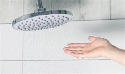 ما الذي يحسن مزاجك بالماء أو الكحول؟