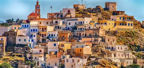 ما الذي يميز المدينة عن القرية؟ ما الذي يميز المدينة عن القرية؟