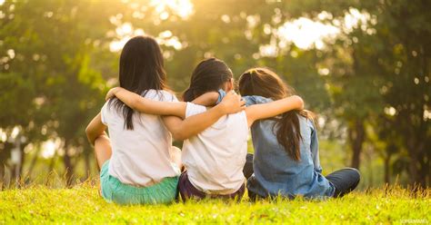 من الأفكار التي تساعد على تقليل الخجل عدم تكوين صداقات