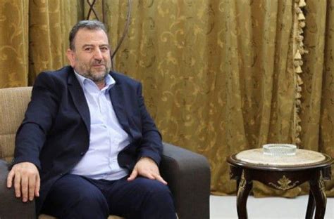 من هو الشخص الذي يعرض مركبة بخور في مناسبة في السعودية؟