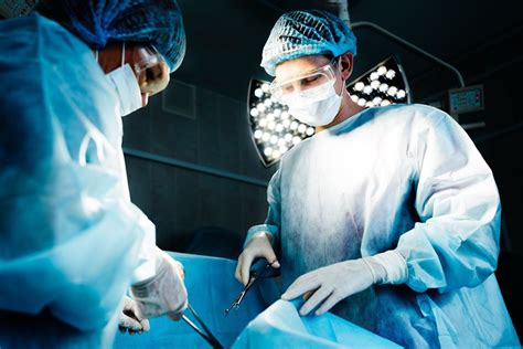 نصيحة هامة يجب الانتباه إليها عند أخذ الإبرة المتفجرة التي وصفها الطبيب