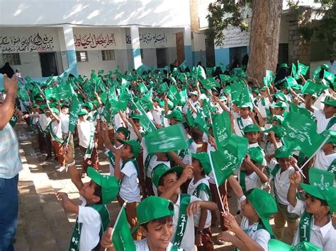 يذكر الطلاب بعض الأنشطة المناسبة للاحتفال باليوم الوطني