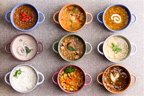يقدم المطعم نوعين من الحساء و 3 أنواع من الفطائر و 4 أنواع من العصائر. كم عدد الطرق المختلفة المتاحة لاختيار نوع الحساء ونوع الفطيرة ونوع العصير؟ يقدم المطعم نوعين من الحساء و 3 أنواع من الفطائر و 4 أنواع من العصائر. كم عدد الطرق المختلفة المتاحة لاختيار نوع الحساء ونوع الفطيرة ونوع العصير؟