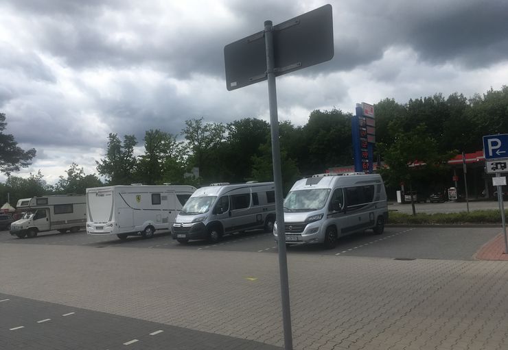 Famila im Oldenburg Center CARAVANING
