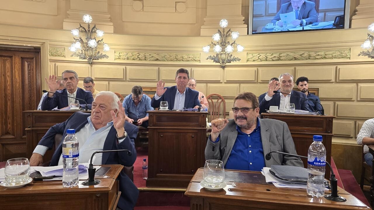 EL BLOQUE DE SENADORES DEL PARTIDO JUSTICIALISTA PRESENTÓ UN CÓDIGO ELECTORAL PARA UNIFICAR REGLAS Y ACTUALIZAR EL SISTEMA DE VOTACIÓN EN SANTA FE