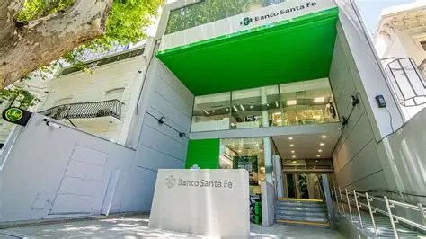 Banco Santa Fe lanzó un plan para refinanciar deudas con hasta 60 cuotas y dos meses de gracia