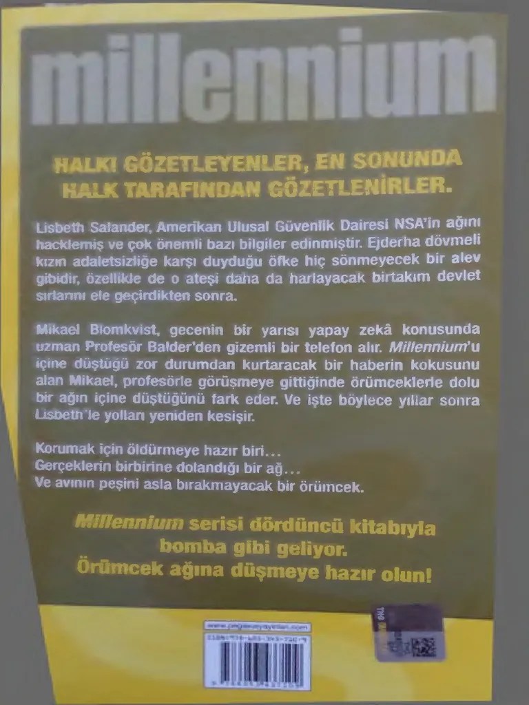 Stieg Larsson, David Lagercrantz Örümcek Ağındaki Kız PDF PDF