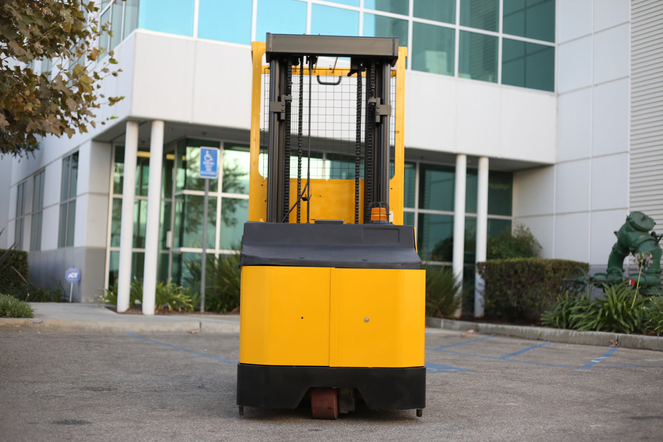 Yale OS030ECN IMHE Rentals, Inc.