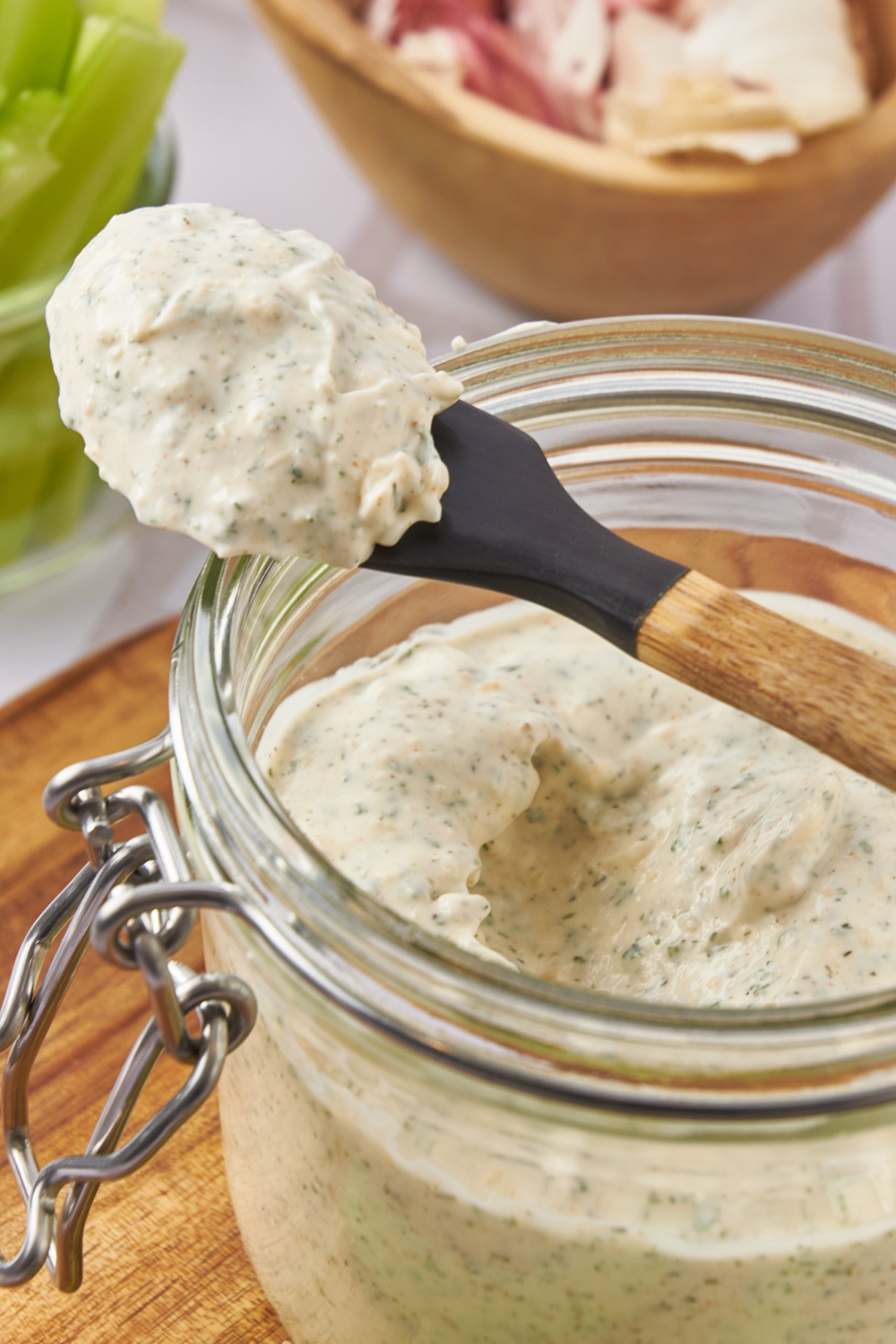 Copycat Texas Roadhouse Ranch Dressing Recipe