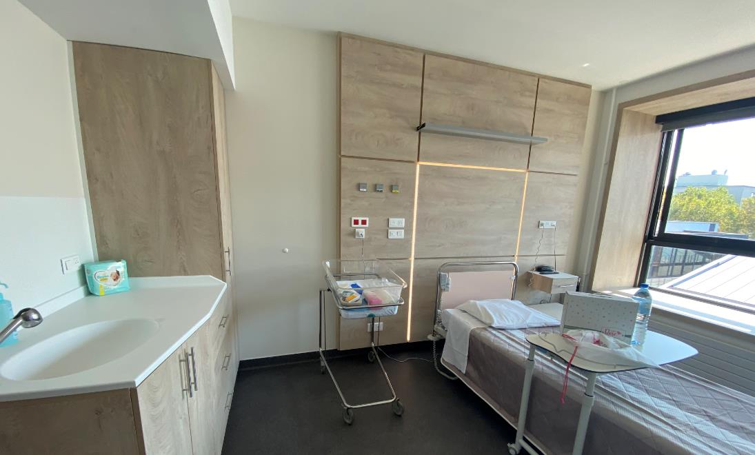 Les chambres de la maternité ont été rénovées et modernisées IMM