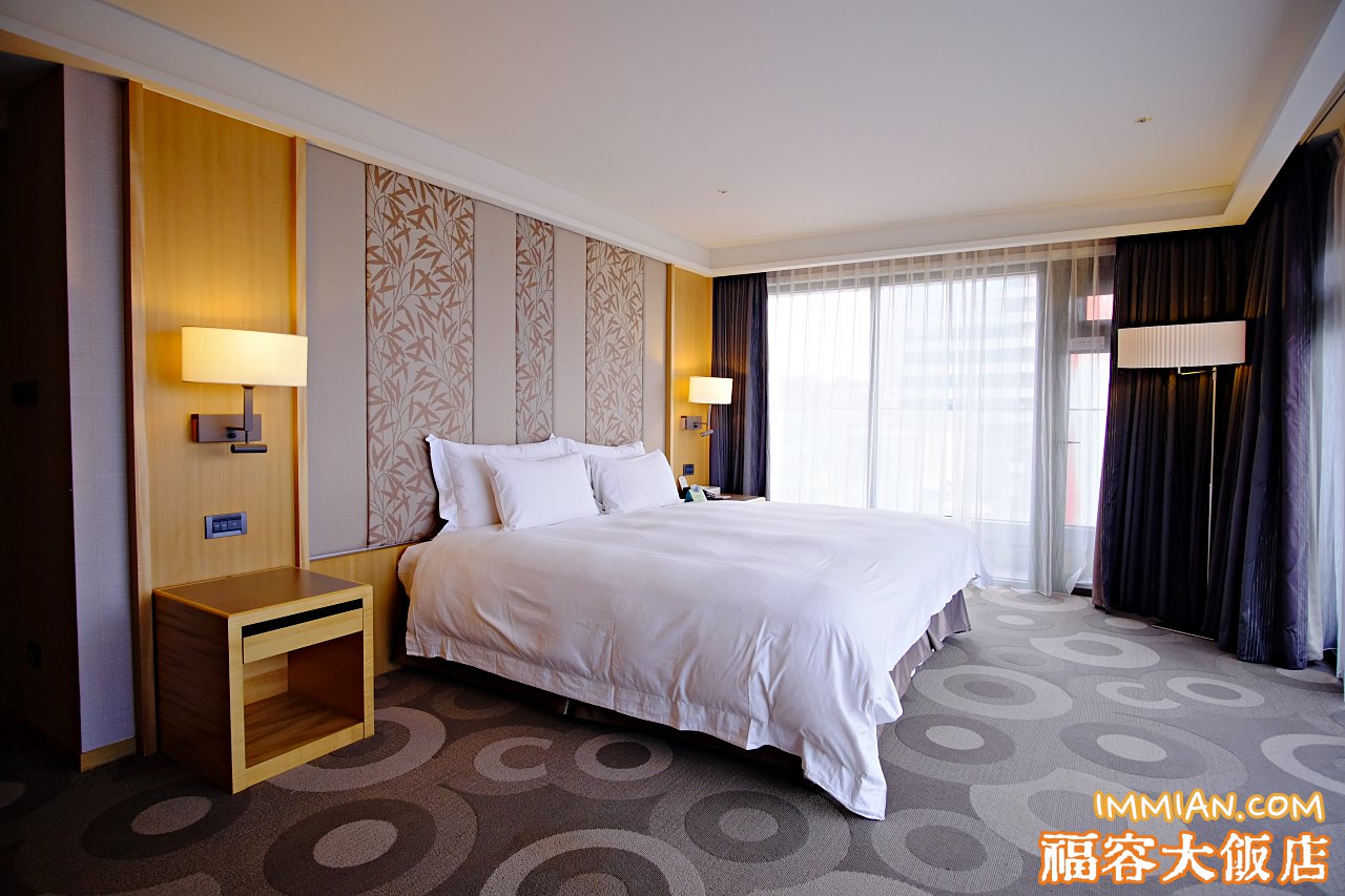 高雄住宿，福容大飯店，超幸運被升等成景觀大房