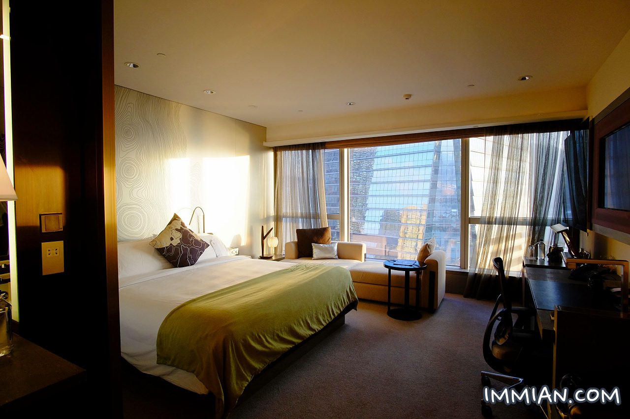 香港九龍，W hotel，地鐵站正上方時尚、現代景觀飯店