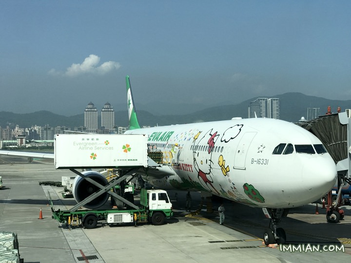 長榮航空 Eva Air，台北上海 BR772，A330-300 Hello Kitty 機搭機體驗